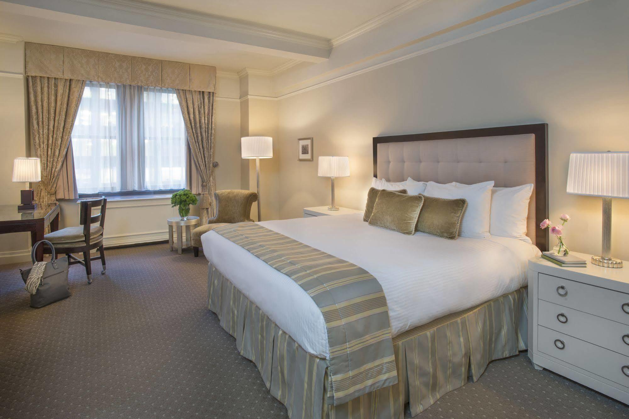 Hotel Warwick New York Exterior foto